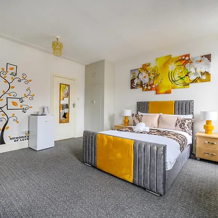 -rc15cfa- For Relaxed And Cosy With Free Parking *