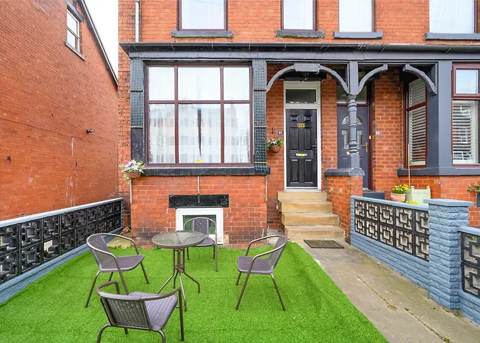 -rc15cfa- For Relaxed And Cosy With Free Parking * Leeds