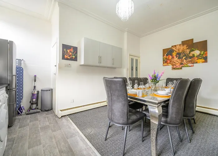 Vendégház -rc15cfa- For Relaxed And Cosy With Free Parking Leeds